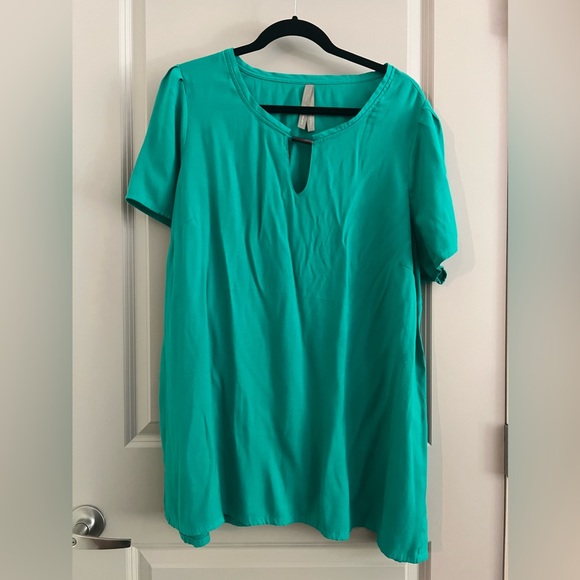 2/$10!! Penningtons bright green top short sleeve blouse 3XL - Picture 2 of 9